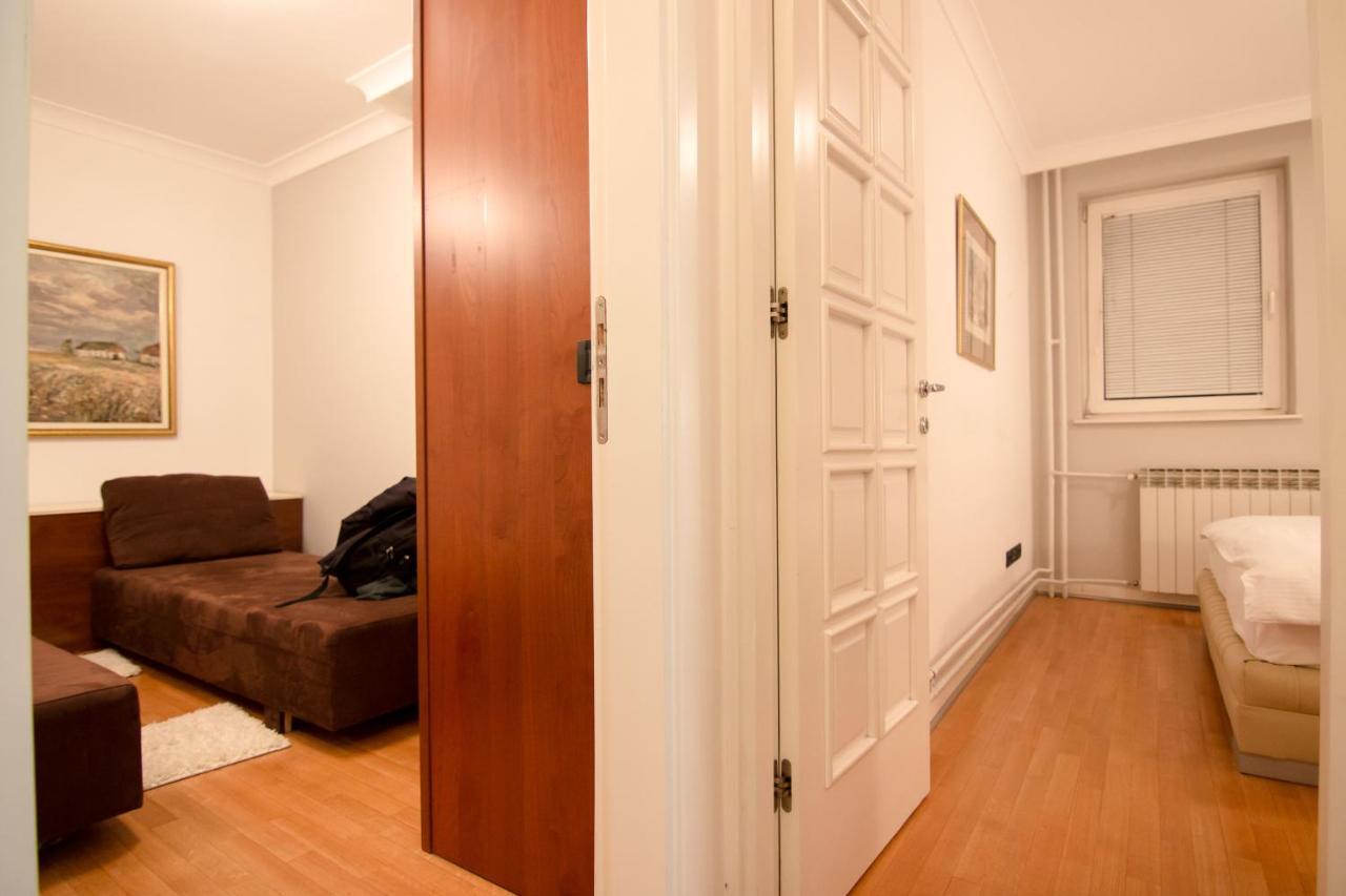Apartment Novak Belgrado Kamer foto